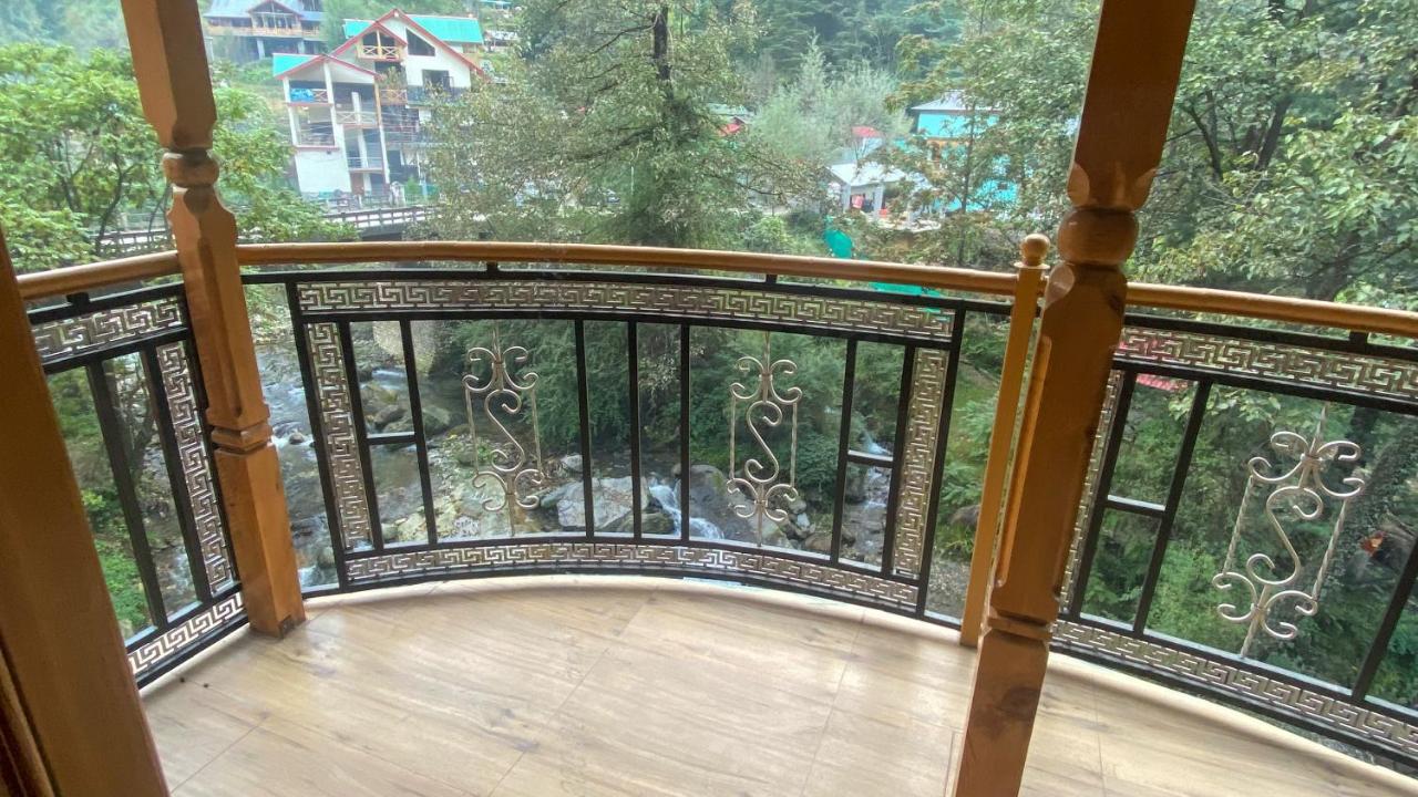 Madpackers Jibhi - Of Streamsides & Waterfalls Exterior photo