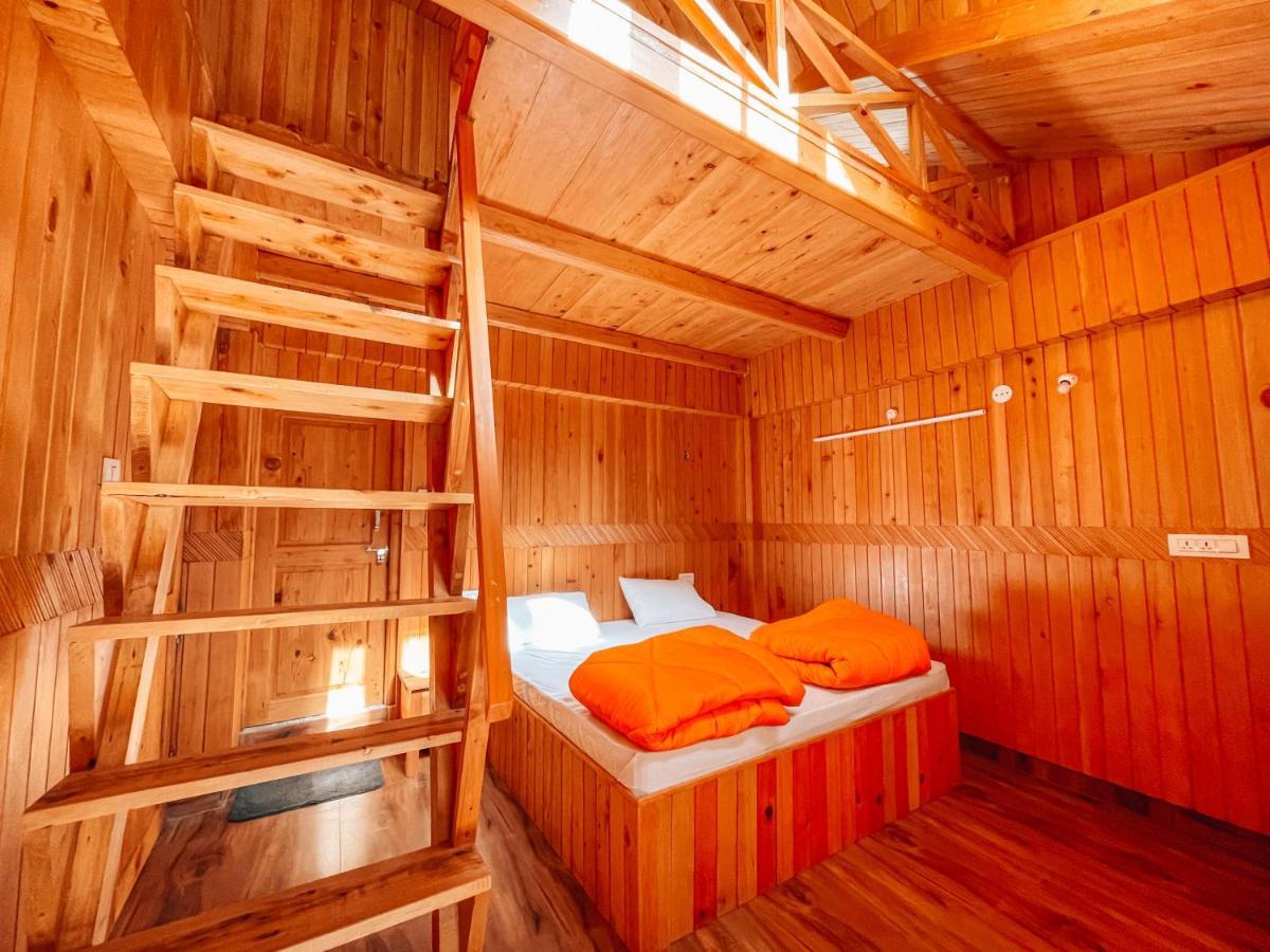 Madpackers Jibhi - Of Streamsides & Waterfalls Exterior photo